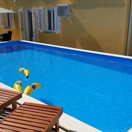 Apartman Wunderschoene In Mit Eigenem Balkon *